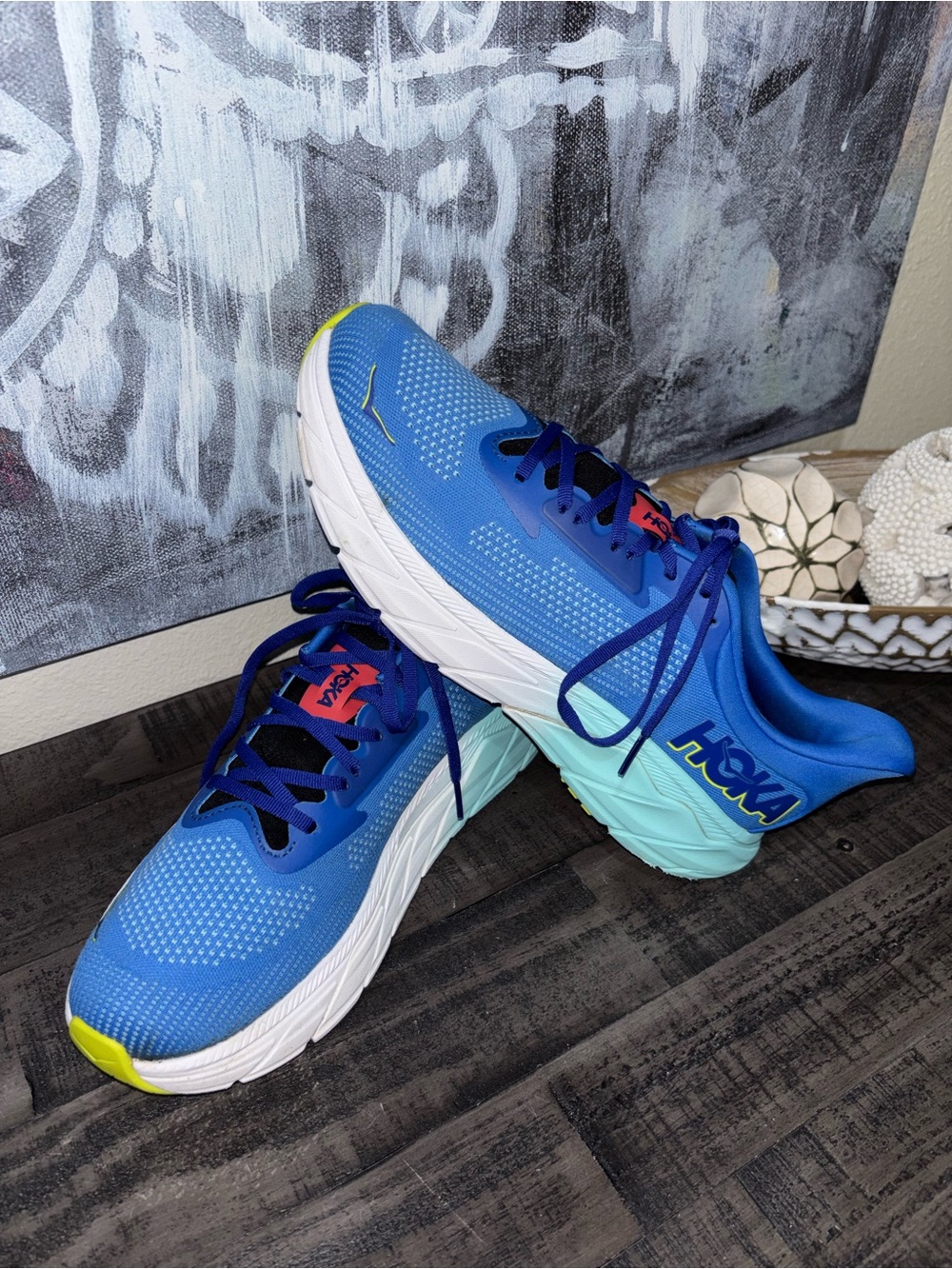 HOKA Arahi 7 stability running shoes MENS SZ 10